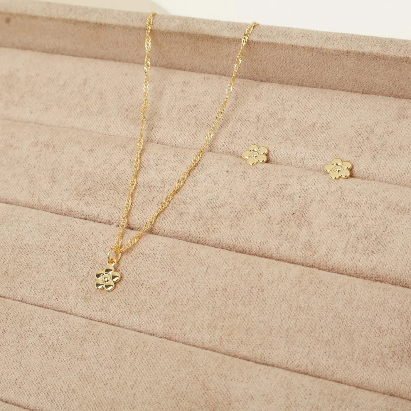 Conjunto Infantil De Florzinha